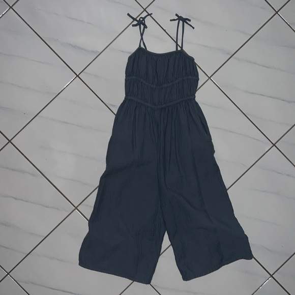 Treasure & Bond Blue Chambray
Jumpsuit with Pockets - Picture 1 of 5
